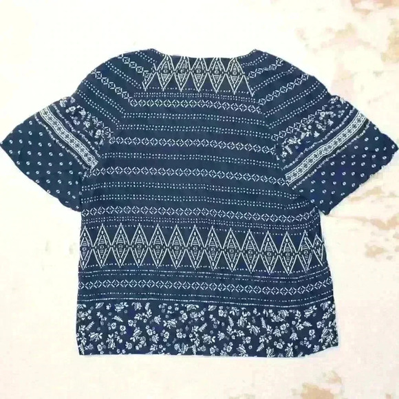 VINCE CAMUTO Blue Aztec Pattern Short Sleeve Key Hole Tassel Top Women S - Picture 9 of 10